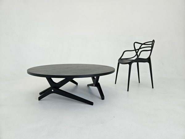 Black Round Dining Table